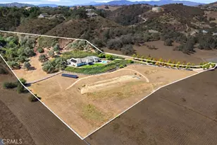 41653 Oak Trail Ct, Murrieta, CA 92562 - Photo 2