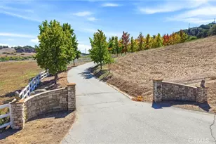 41653 Oak Trail Ct, Murrieta, CA 92562 - Photo 4
