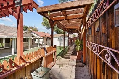 29688 Via Naravilla, Sun City, CA 92586 - Photo 30