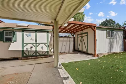 29688 Via Naravilla, Sun City, CA 92586 - Photo 36