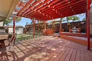 29688 Via Naravilla, Sun City, CA 92586 - Photo 36