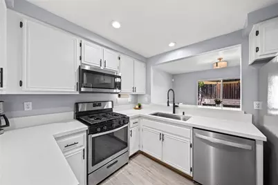 31644 Briarwood, Temecula, CA 92592 - Photo 16