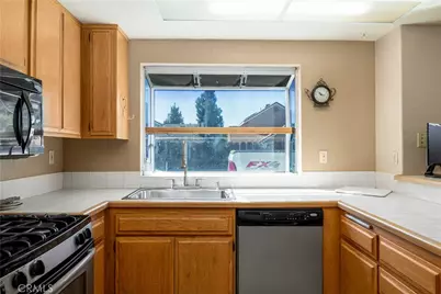 8751 Rosebay Court, Riverside, CA 92508 - Photo 10