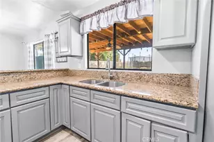 1146 Adel Ct, Colton, CA 92324 - Photo 12