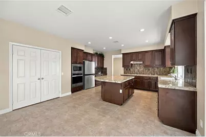 31538 Whitefield Court, Murrieta, CA 92563 - Photo 10