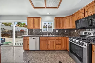 25992 Country Walk Lane, Murrieta, CA 92563 - Photo 12