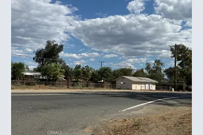 33009 Gough Street, Winchester, CA 92596 - Photo 2