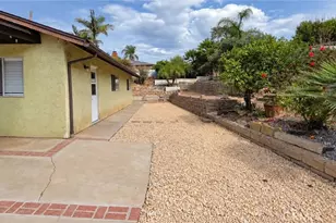 1192 Caren Rd, Vista, CA 92083 - Photo 8