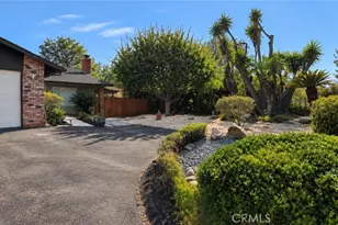 1192 Caren Rd, Vista, CA 92083 - Photo 2
