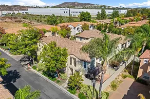 30299 Island Bay Ln, Murrieta, CA 92563 - Photo 34