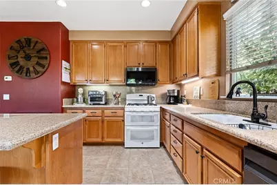 28728 Sunridge Court, Menifee, CA 92584 - Photo 14