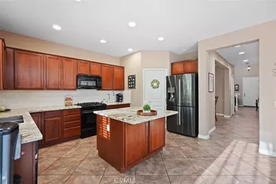 34229 Larksburg Court, Lake Elsinore, CA 92532 - Photo 16