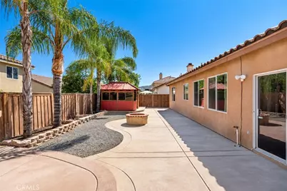 182 La Amistad, Hemet, CA 92545 - Photo 4
