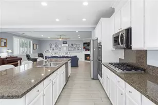 37526 Black Sage Pl, Murrieta, CA 92563 - Photo 12