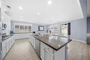 37526 Black Sage Pl, Murrieta, CA 92563 - Photo 10