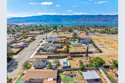 307 N Lowell, Lake Elsinore, CA 92530 - Photo 36