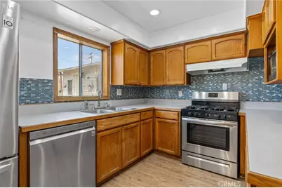 307 N Lowell, Lake Elsinore, CA 92530 - Photo 16