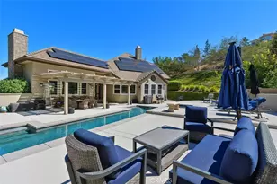 22499 Bear Creek Dr, Murrieta, CA 92562 - Photo 42