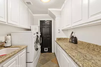 22499 Bear Creek Drive, Murrieta, CA 92562 - Photo 36