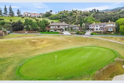 22499 Bear Creek Drive, Murrieta, CA 92562 - Photo 44