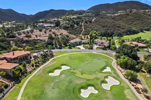 22499 Bear Creek Dr, Murrieta, CA 92562 - Photo 46