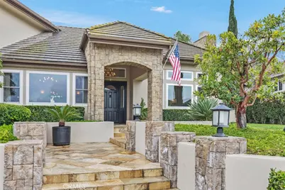 22499 Bear Creek Drive, Murrieta, CA 92562 - Photo 4