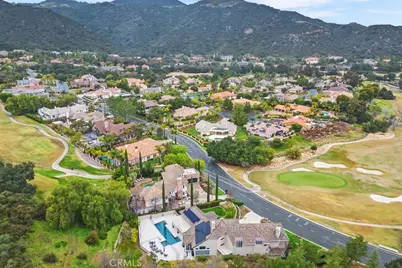 22499 Bear Creek Drive, Murrieta, CA 92562 - Photo 6