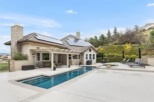 22499 Bear Creek Dr, Murrieta, CA 92562 - Photo 40