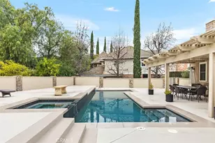 22499 Bear Creek Dr, Murrieta, CA 92562 - Photo 44