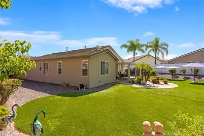30279 Ravenswood Circle, Murrieta, CA 92563 - Photo 38