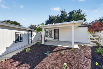 33515 Hidden Hollow, Wildomar, CA 92595 - Photo 2