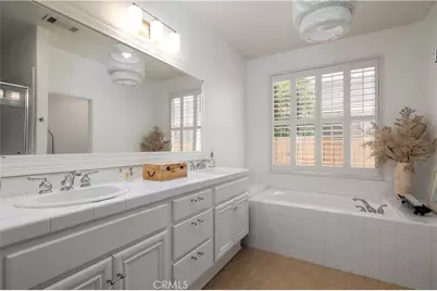 30321 Mayacamas Drive, Murrieta, CA 92563 - Photo 14