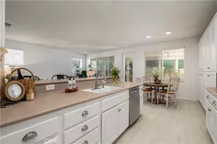 30321 Mayacamas Dr, Murrieta, CA 92563 - Photo 10