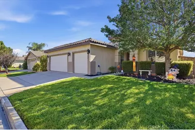 124 Playa Court, Hemet, CA 92545 - Photo 4