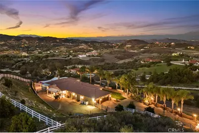 40055 Valle Vista, Murrieta, CA 92562 - Photo 2