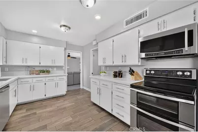 28655 Portsmouth Drive, Sun City, CA 92586 - Photo 4