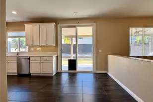 19880 Silverwood Dr, Lake Elsinore, CA 92530 - Photo 12
