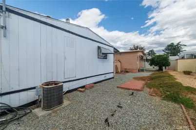 725 W Thornton #69, Hemet, CA 92543 - Photo 20