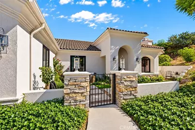 2278 Lindsey Court, Fallbrook, CA 92028 - Photo 2