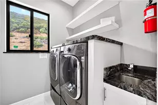 42950 Ivy St, Murrieta, CA 92562 - Photo 28