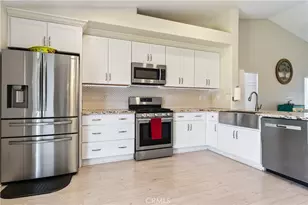 31623 Granville Dr, Winchester, CA 92596 - Photo 2