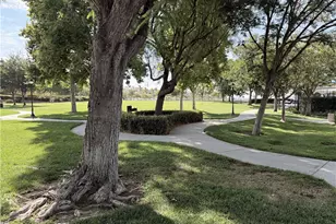 30917 Central Park Dr, Murrieta, CA 92563 - Photo 42