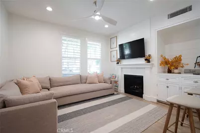 14 Bayley, Ladera Ranch, CA 92694 - Photo 2