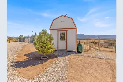 45675 Falling Springs, Baldwin Lake, CA 92314 - Photo 28