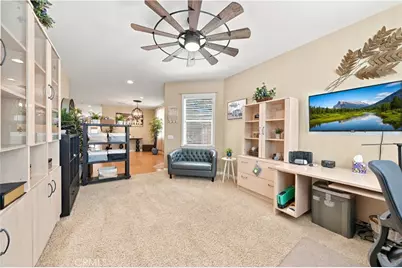 140 McCarron, Hemet, CA 92545 - Photo 10