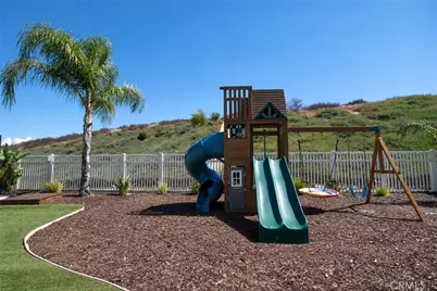 31245 Ivy Hill Court, Murrieta, CA 92563 - Photo 26