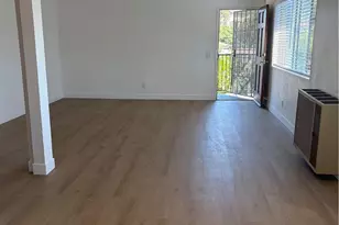 308 Hillside Ct, Vista, CA 92084 - Photo 10