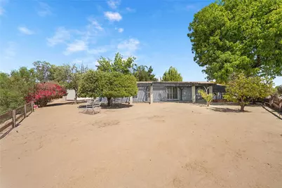 24386 Cornstalk Road, Wildomar, CA 92595 - Photo 38