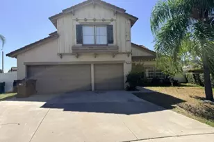 24399 Saddlebag Ct, Murrieta, CA 92562 - Photo 2