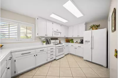 41959 Cameryn Court, Murrieta, CA 92562 - Photo 18